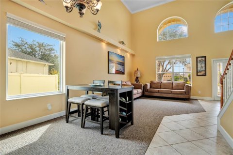 House in Orlando, Florida 5 bedrooms, 328.5 sq.m. № 2401096 - photo 7