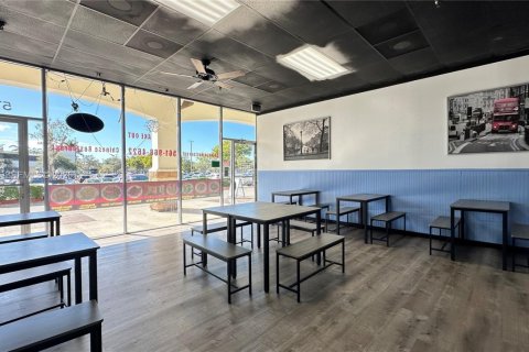 Immobilier commercial à vendre à Lake Worth, Floride № 2020441 - photo 3