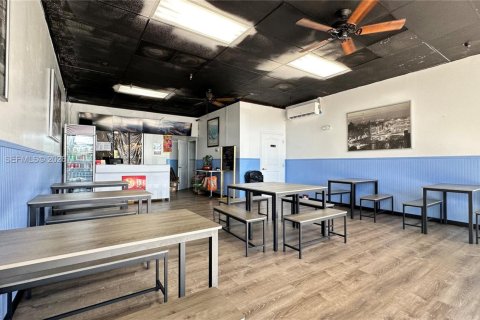 Immobilier commercial à vendre à Lake Worth, Floride № 2020441 - photo 4