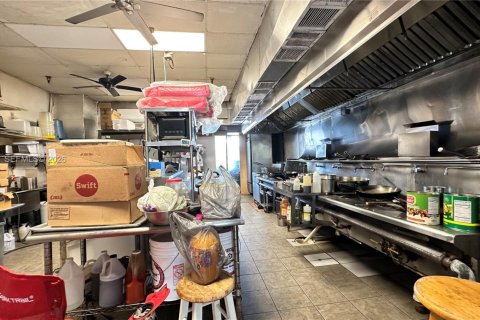 Immobilier commercial à vendre à Lake Worth, Floride № 2020441 - photo 15