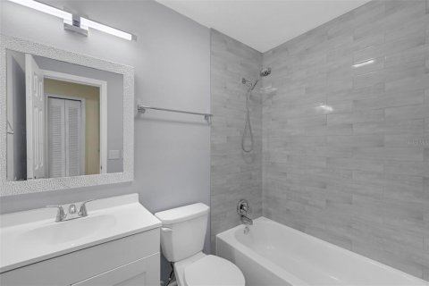 Condominio en venta en Orlando, Florida, 2 dormitorios, 85.47 m2 № 1784684 - foto 11