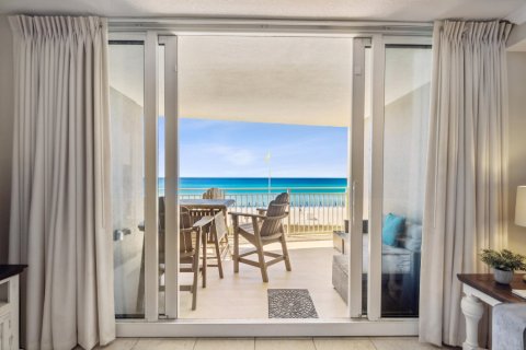 Condominio en venta en Panama City Beach, Florida, 2 dormitorios, 120.68 m2 № 560202 - foto 1