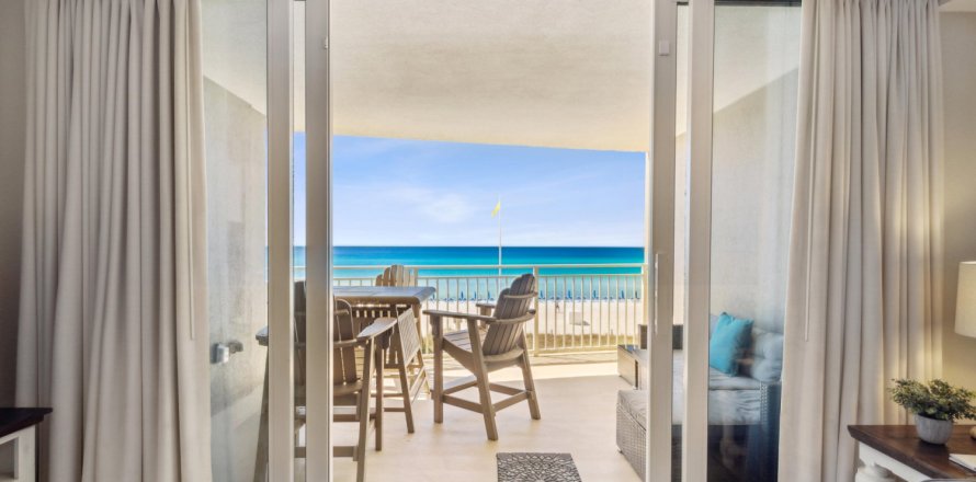 Condominio en Panama City Beach, Florida, 2 dormitorios  № 560202