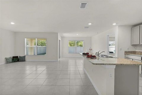 Casa en alquiler en Wildwood, Florida, 3 dormitorios, 154.59 m2 № 1826847 - foto 3