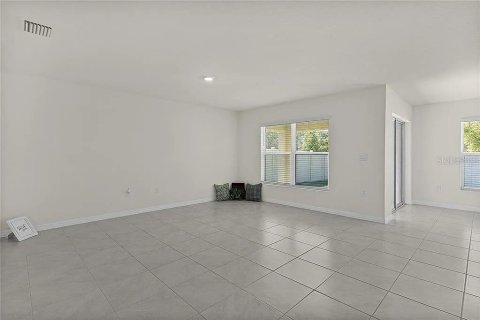 Casa en alquiler en Wildwood, Florida, 3 dormitorios, 154.59 m2 № 1826847 - foto 8