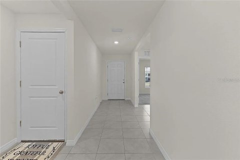 Casa en alquiler en Wildwood, Florida, 3 dormitorios, 154.59 m2 № 1826847 - foto 2