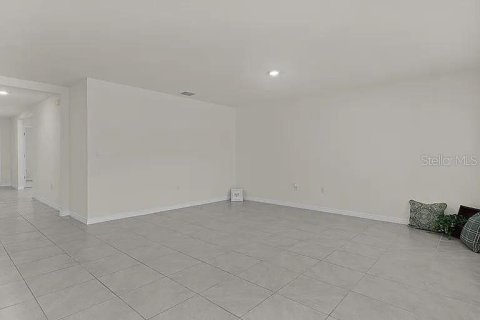 Casa en alquiler en Wildwood, Florida, 3 dormitorios, 154.59 m2 № 1826847 - foto 10