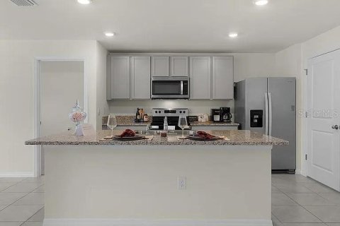 Casa en alquiler en Wildwood, Florida, 3 dormitorios, 154.59 m2 № 1826847 - foto 4