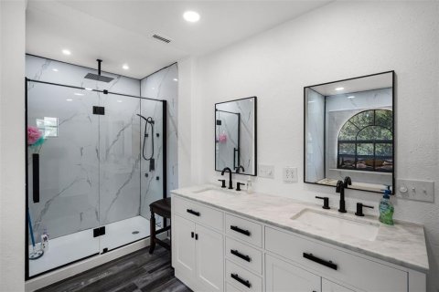 Casa en venta en Winter Haven, Florida, 6 dormitorios, 402.73 m2 № 1755085 - foto 28