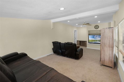 Casa en venta en Winter Haven, Florida, 6 dormitorios, 402.73 m2 № 1755085 - foto 17