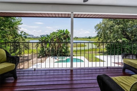 Casa en venta en Winter Haven, Florida, 6 dormitorios, 402.73 m2 № 1755085 - foto 24