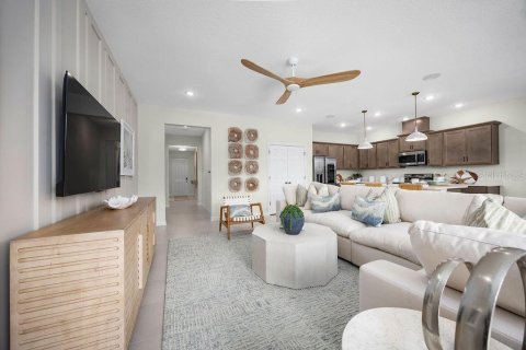 Villa ou maison à vendre à Groveland, Floride: 4 chambres, 176.51 m2 № 2423779 - photo 4