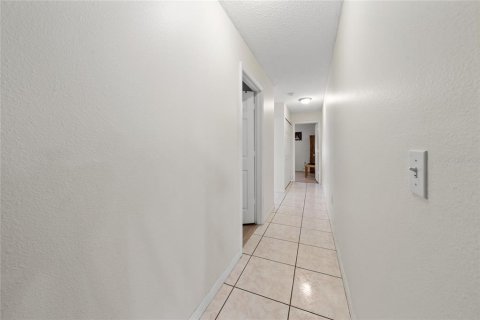 Villa ou maison à vendre à Kissimmee, Floride: 4 chambres, 158.31 m2 № 2143639 - photo 7