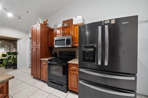 Villa ou maison à vendre à Kissimmee, Floride: 4 chambres, 158.31 m2 № 2143639 - photo 8
