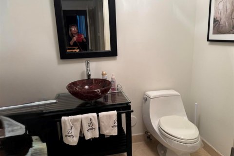 Condo in Fort Lauderdale, Florida, 3 bedrooms № 2189238 - photo 26