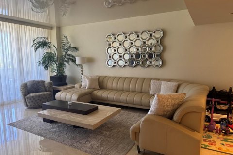 Condo in Fort Lauderdale, Florida, 3 bedrooms № 2189238 - photo 17