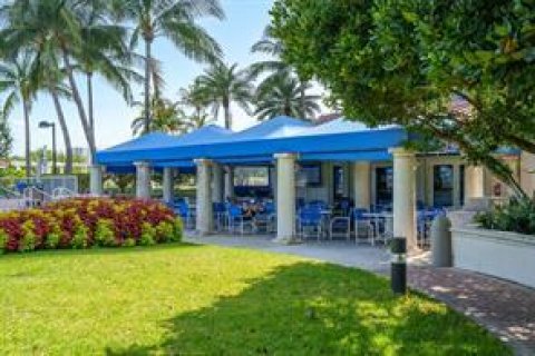 Condo in Fort Lauderdale, Florida, 3 bedrooms № 2189238 - photo 4