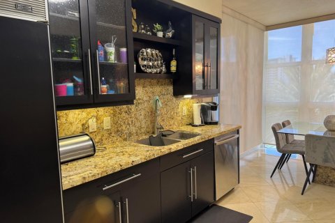 Condo in Fort Lauderdale, Florida, 3 bedrooms № 2189238 - photo 24