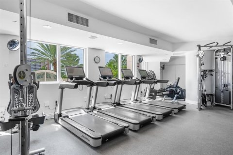 Condo in Fort Lauderdale, Florida, 3 bedrooms № 2189238 - photo 6