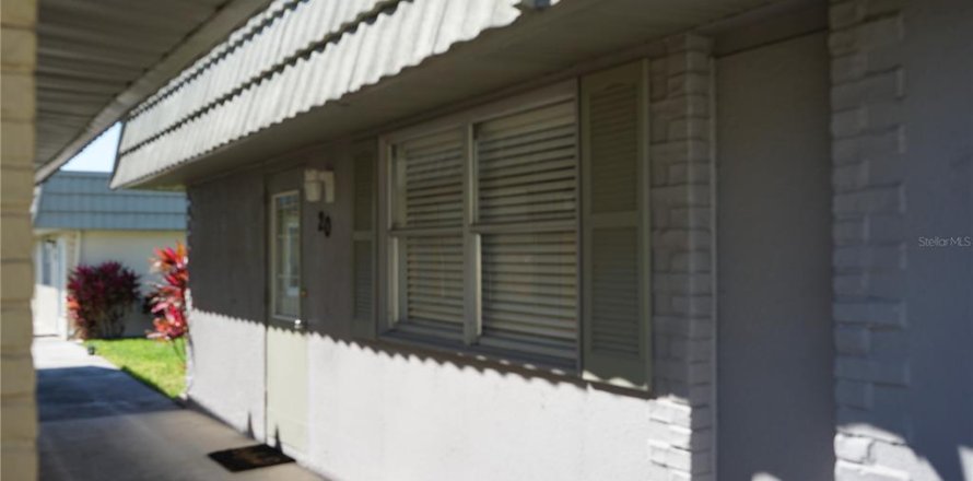 Condominio en Sun City Center, Florida, 2 dormitorios № 1916879