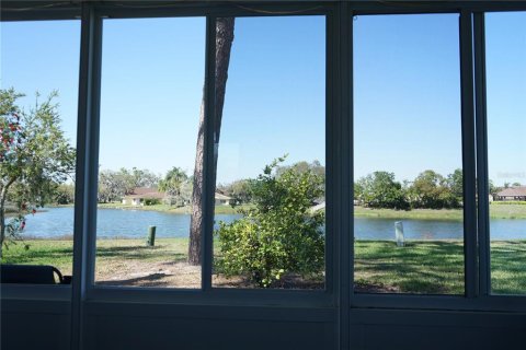 Condominio en alquiler en Sun City Center, Florida, 2 dormitorios, 89.19 m2 № 1916879 - foto 2