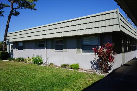 Condominio en alquiler en Sun City Center, Florida, 2 dormitorios, 89.19 m2 № 1916879 - foto 18