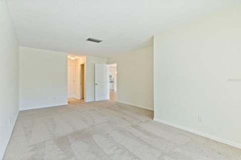 House in Saint Petersburg, Florida 2 bedrooms, 130.06 sq.m. № 2101767 - photo 29