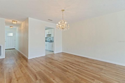 House in Saint Petersburg, Florida 2 bedrooms, 130.06 sq.m. № 2101767 - photo 16