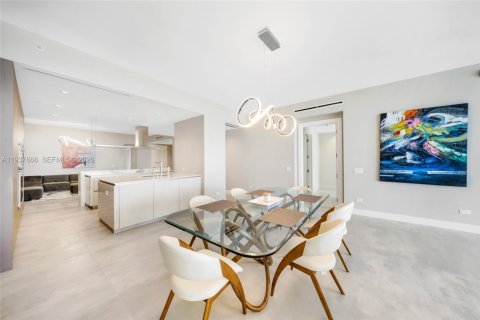 Купить кондоминиум в Санни-Айлс-Бич, Флорида 3 спальни, 240.52м2, № 2053503 - фото 9