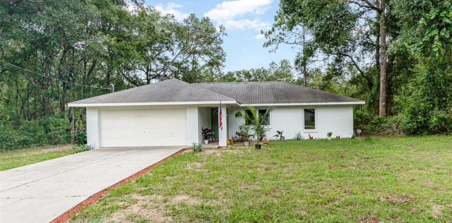 House in Inverness, Florida 3 bedrooms, 120.4 sq.m. № 1835688