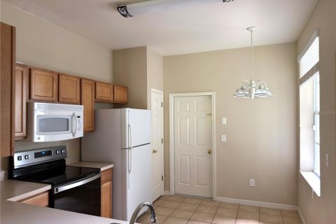 Touwnhouse à vendre à Brandon, Floride: 2 chambres, 115.2 m2 № 2233712 - photo 12