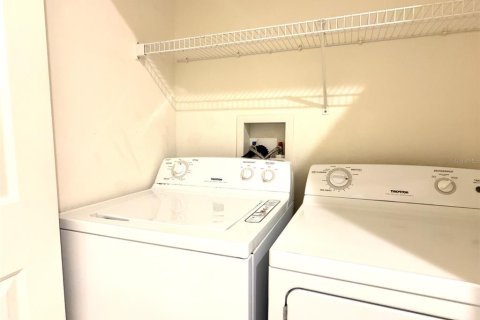 Touwnhouse à vendre à Brandon, Floride: 2 chambres, 115.2 m2 № 2233712 - photo 10