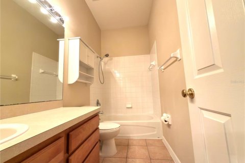 Touwnhouse à vendre à Brandon, Floride: 2 chambres, 115.2 m2 № 2233712 - photo 17