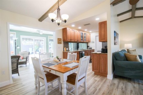 Villa ou maison à louer à Sarasota, Floride: 2 chambres, 118.91 m2 № 2298782 - photo 27