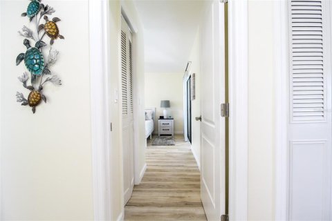 Villa ou maison à louer à Sarasota, Floride: 2 chambres, 118.91 m2 № 2298782 - photo 21