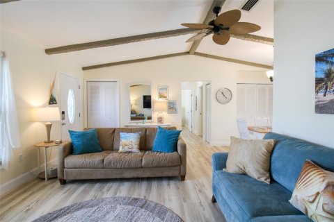 Villa ou maison à louer à Sarasota, Floride: 2 chambres, 118.91 m2 № 2298782 - photo 12