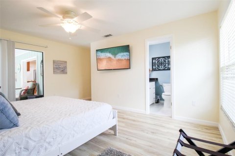 Villa ou maison à louer à Sarasota, Floride: 2 chambres, 118.91 m2 № 2298782 - photo 23