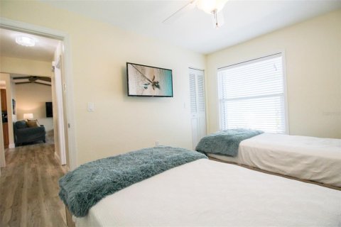 Villa ou maison à louer à Sarasota, Floride: 2 chambres, 118.91 m2 № 2298782 - photo 19
