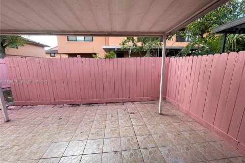 Снять в аренду кондоминиум в Хайалиа, Флорида 2 спальни, 74.6м2, № 1989505 - фото 11