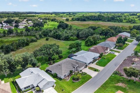 House in Leesburg, Florida 3 bedrooms, 213.77 sq.m. № 2342039 - photo 8