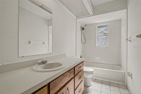 Casa en venta en Orlando, Florida, 3 dormitorios, 173.45 m2 № 2302412 - foto 25