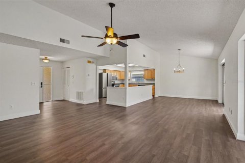 Casa en venta en Orlando, Florida, 3 dormitorios, 173.45 m2 № 2302412 - foto 6