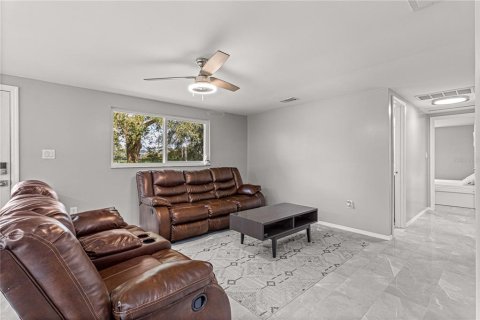 House in Dunnellon, Florida 3 bedrooms, 107.02 sq.m. № 1004129 - photo 15