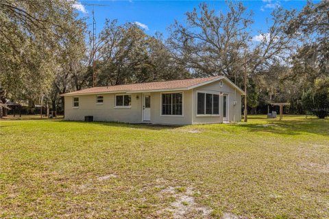 House in Dunnellon, Florida 3 bedrooms, 107.02 sq.m. № 1004129 - photo 1
