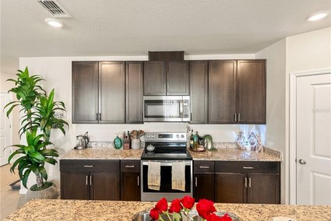 Villa ou maison à vendre à Wesley Chapel, Floride: 3 chambres, 182.46 m2 № 2425819 - photo 6