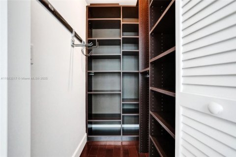 Copropriété à vendre à Miami, Floride: 2 chambres, 102.29 m2 № 1929650 - photo 28
