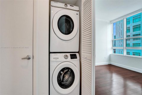 Copropriété à vendre à Miami, Floride: 2 chambres, 102.29 m2 № 1929650 - photo 26