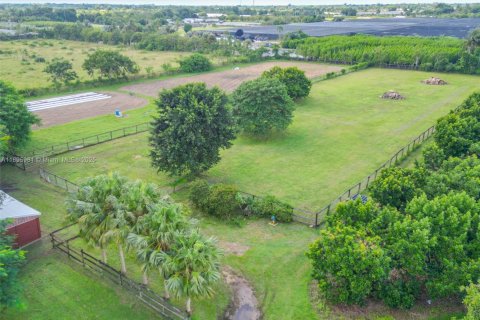 Villa ou maison à vendre à Miami, Floride: 4 chambres, 74.69 m2 № 1963386 - photo 9