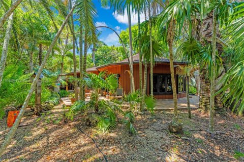 Villa ou maison à vendre à Miami, Floride: 4 chambres, 74.69 m2 № 1963386 - photo 2