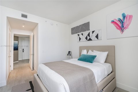 Condo in Hollywood, Florida, 2 bedrooms  № 1980284 - photo 14